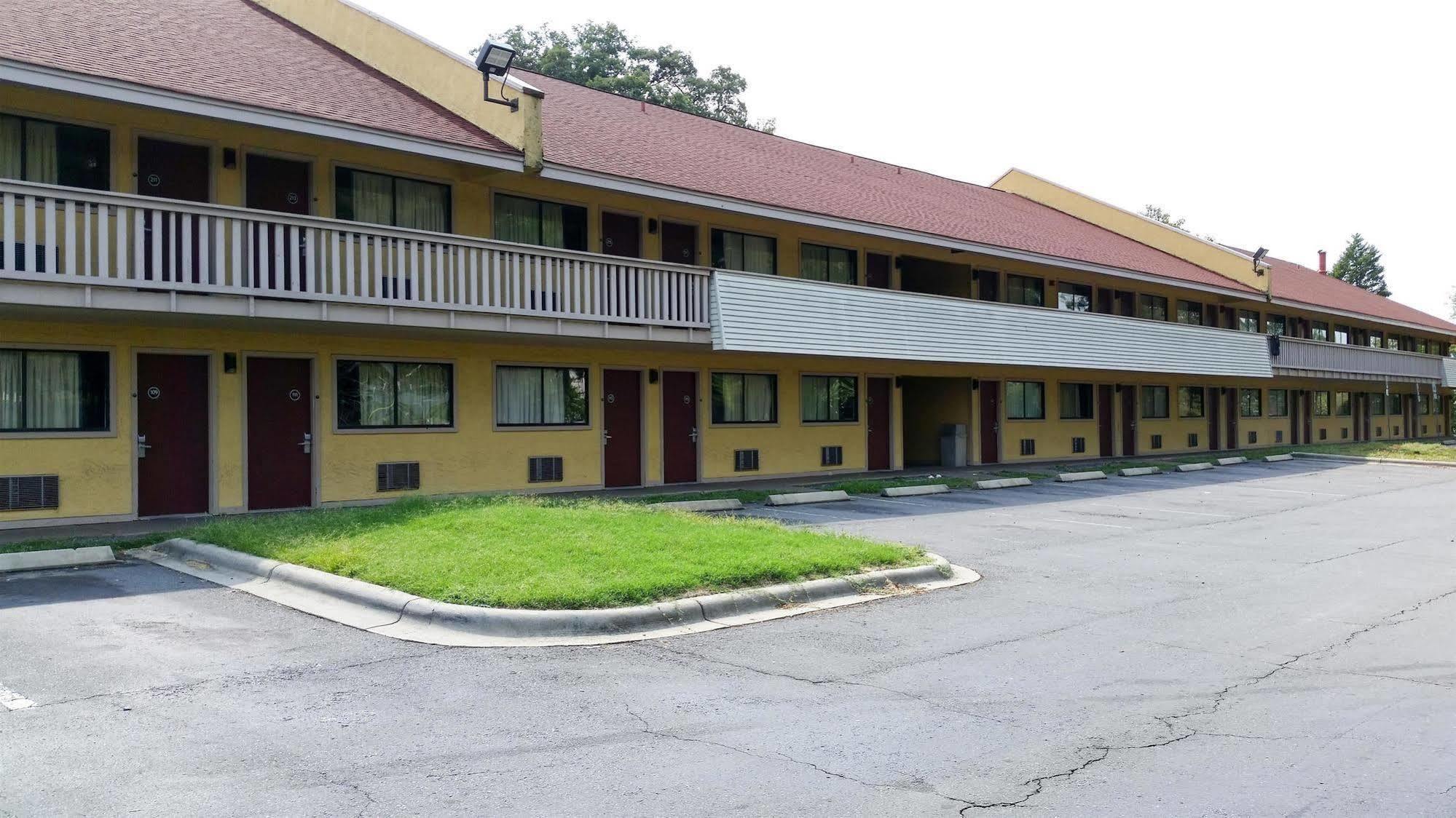 Motel 6-Charlotte, Nc - Airport Екстериор снимка